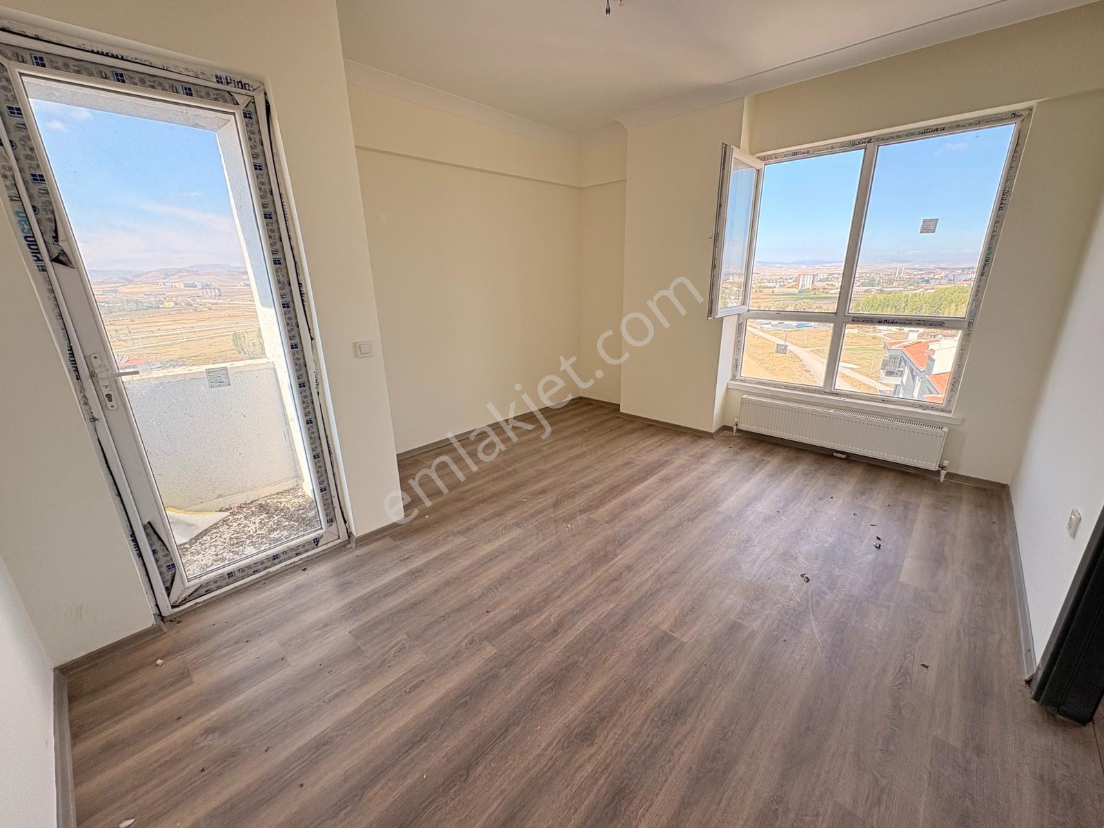 Esenboğa'da 1+1, Sıfır, 11. Katta, Manzaralı Daire! — fotoğraf 8