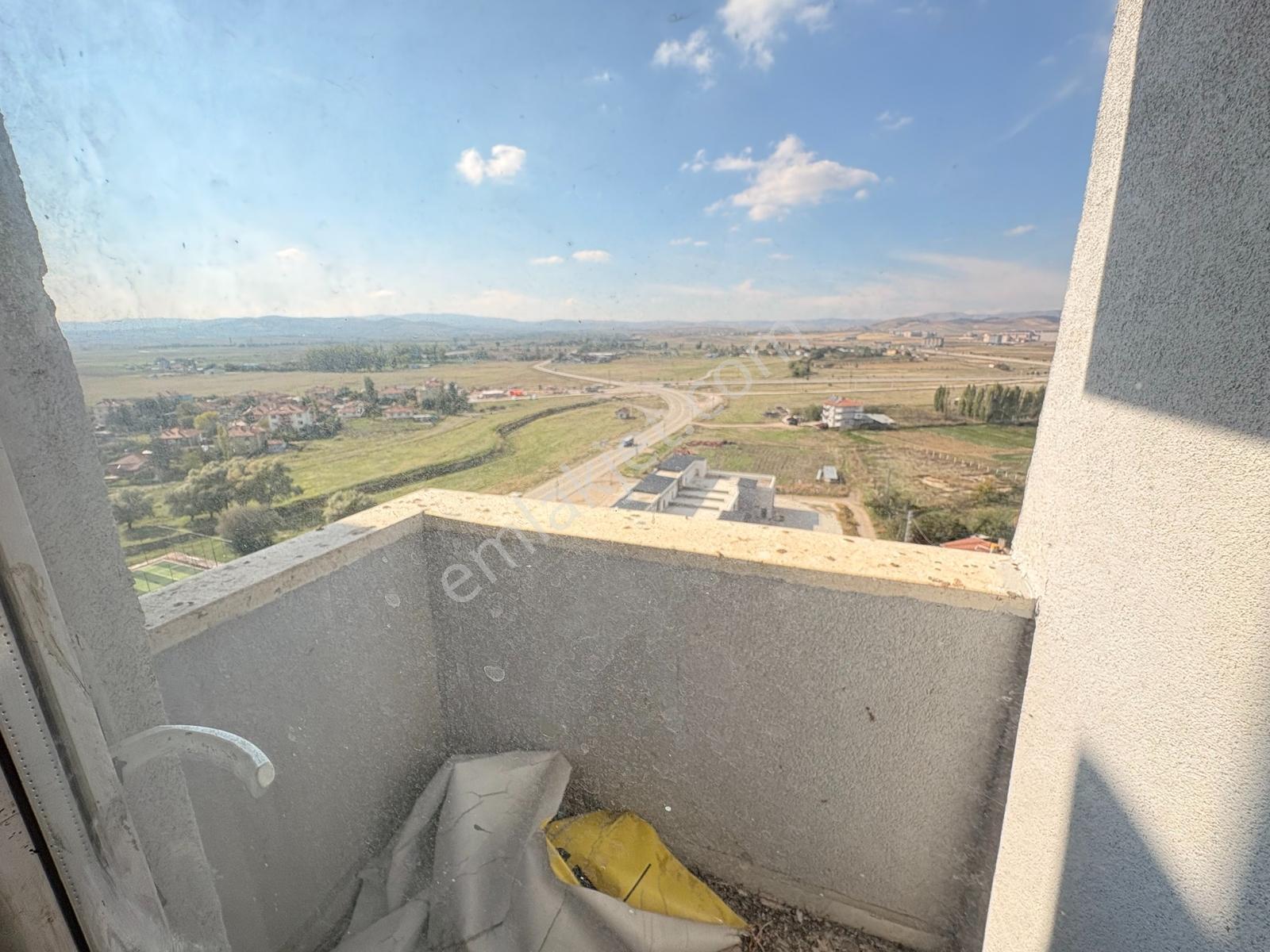 Esenboğa'da 1+1, Sıfır, 11. Katta, Manzaralı Daire! — fotoğraf 12