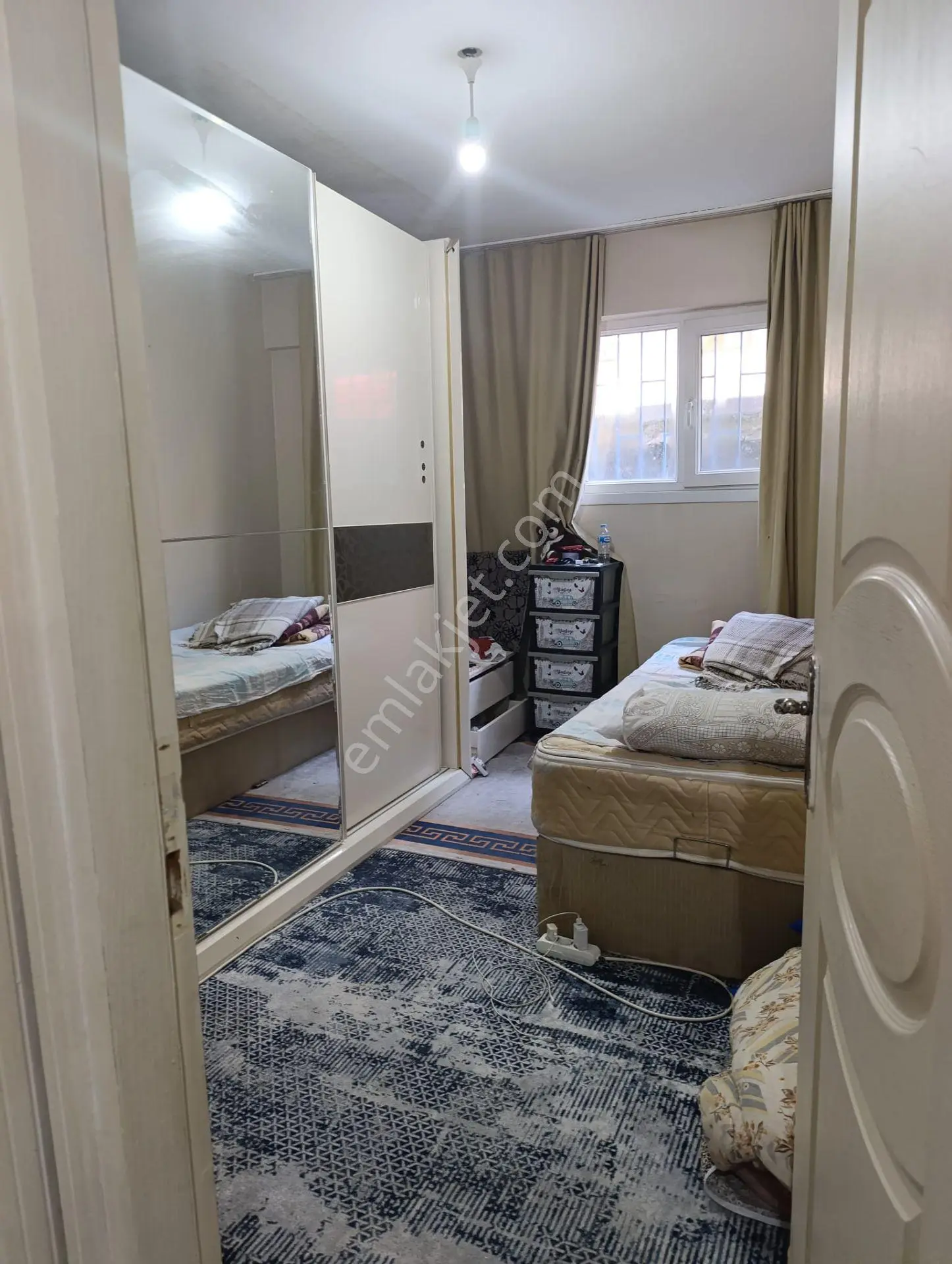 Es Emlaktan Bayrampaşa Muratpaşa Mah. Acil Satılık Daire — fotoğraf 2