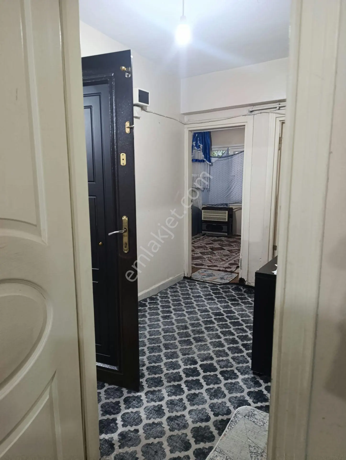 Es Emlaktan Bayrampaşa Muratpaşa Mah. Acil Satılık Daire — fotoğraf 9