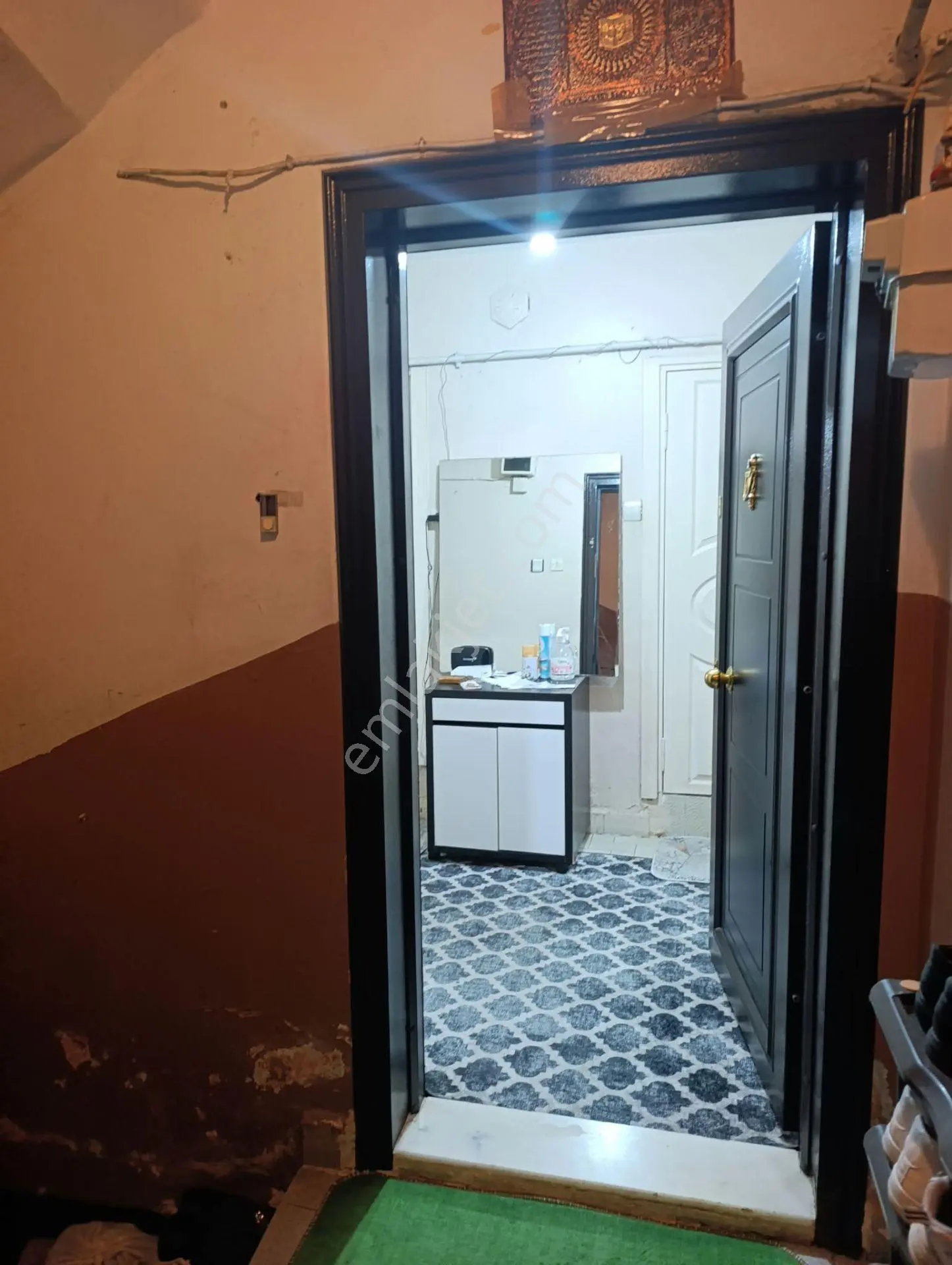 Es Emlaktan Bayrampaşa Muratpaşa Mah. Acil Satılık Daire — fotoğraf 10