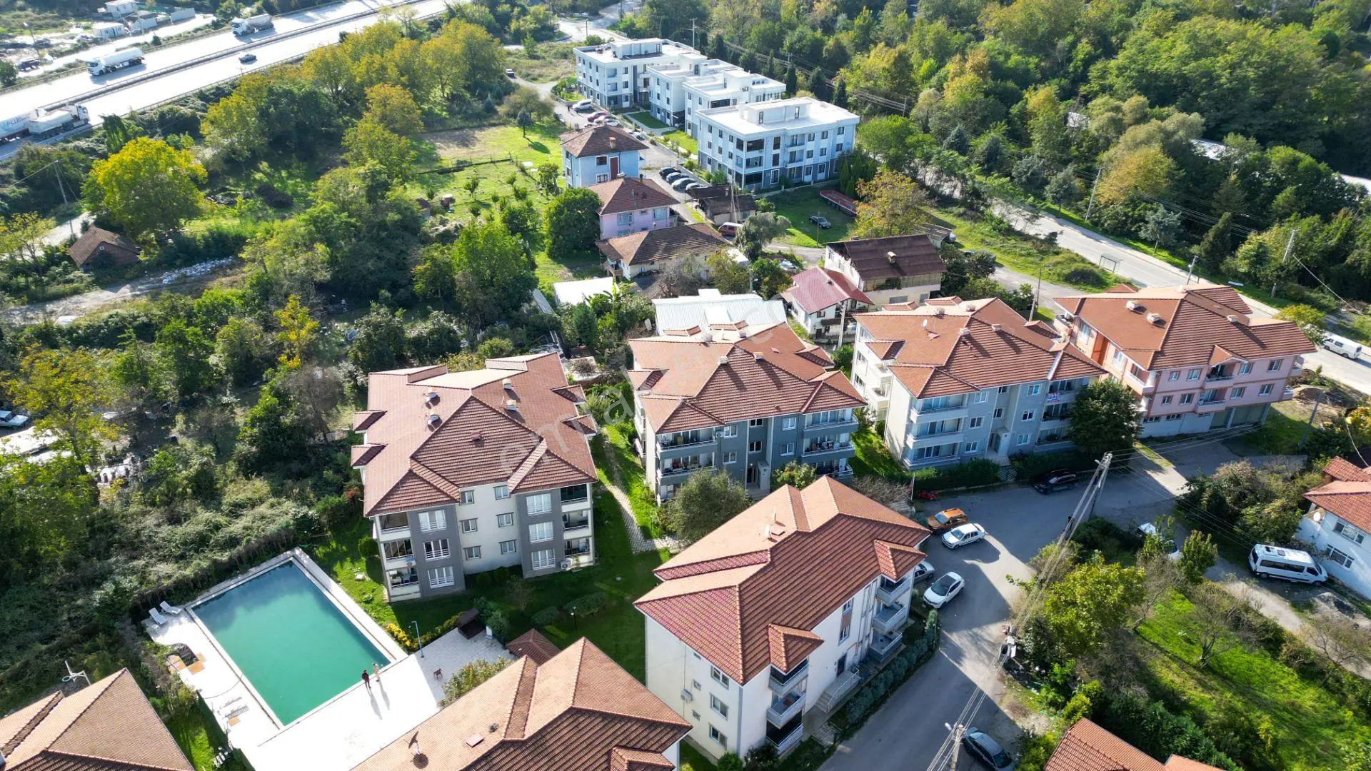Uzmanlar'dan Sapanca Havuzlu Site İçinde Satılık 2+1 Daire — fotoğraf 25