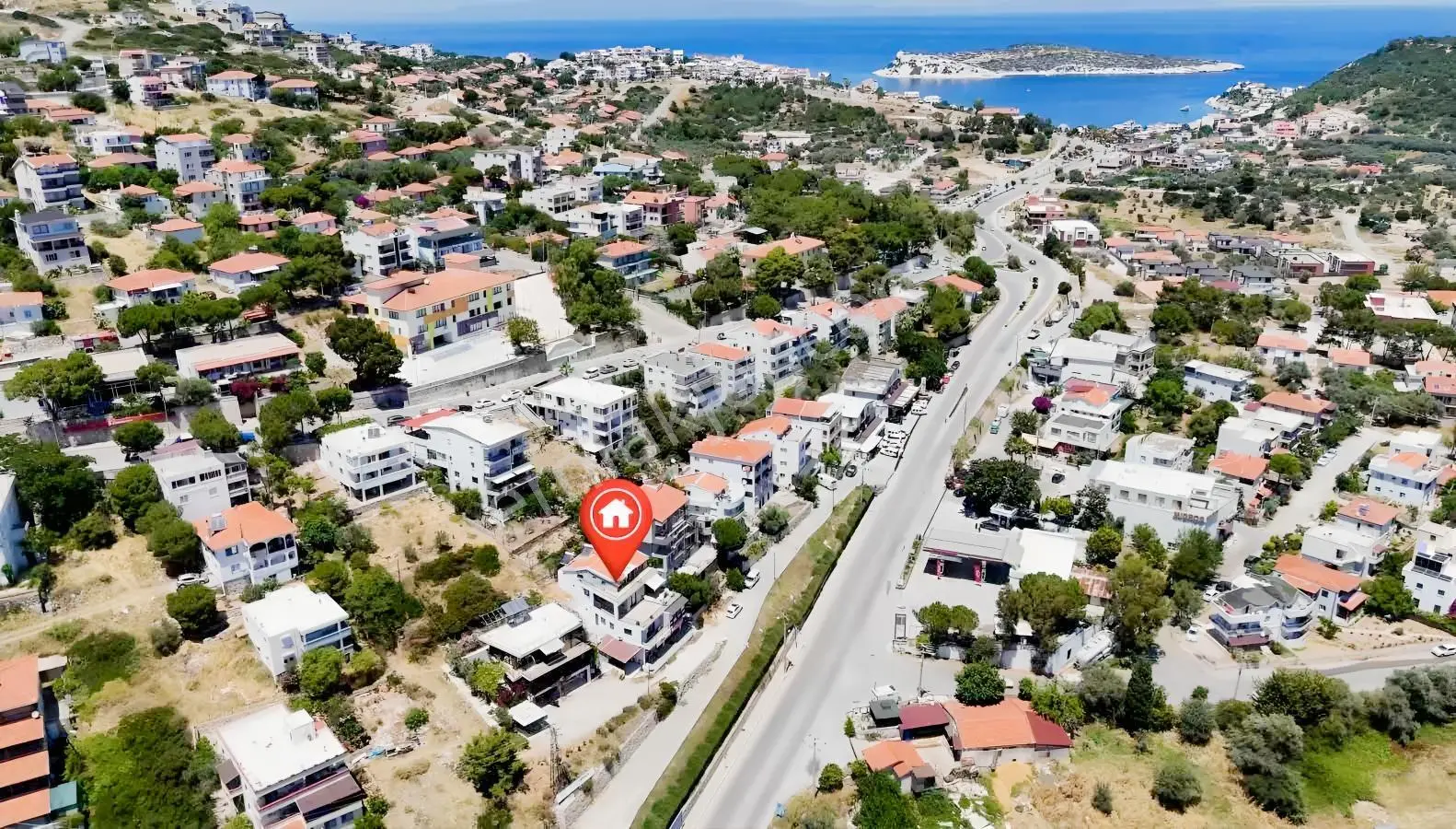 Deniz Manzaralı Merkezi Konumda Satılık Daire — fotoğraf 2