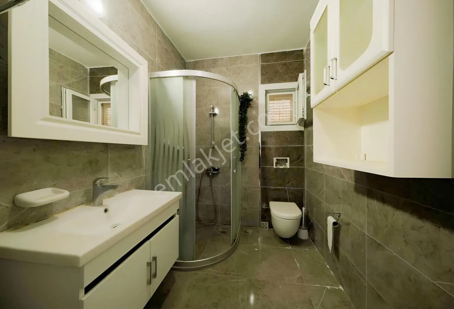 Deniz Manzaralı Merkezi Konumda Satılık Daire — fotoğraf 20