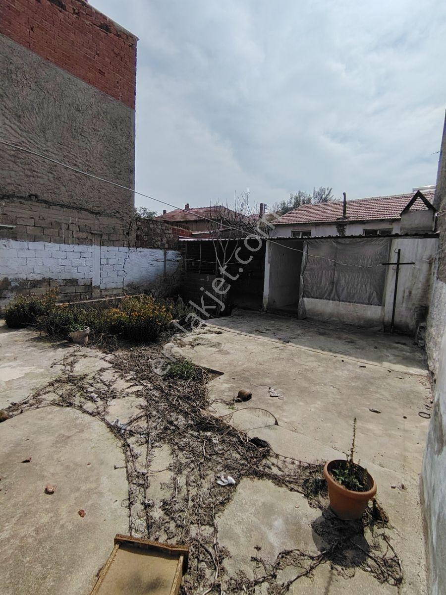 Sit Alanı Dışında 3 Kat İmarlı 187 M2 Müstakil Evimiz Satılıktı. — fotoğraf 5