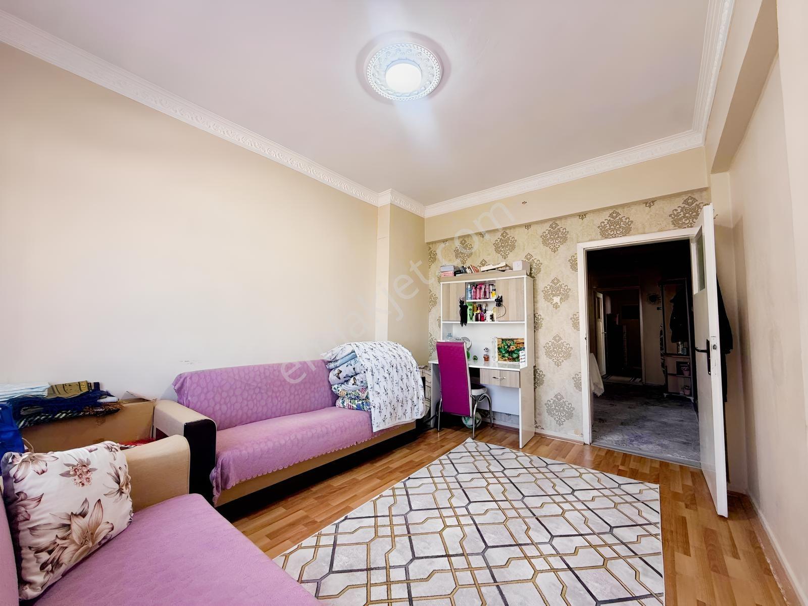Hocaahmet Yesevi Mah. Ana Cadde Üzeri 3+1 Daire — fotoğraf 9