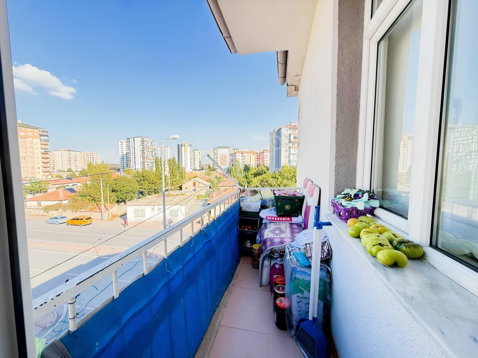 Hocaahmet Yesevi Mah. Ana Cadde Üzeri 3+1 Daire — fotoğraf 24