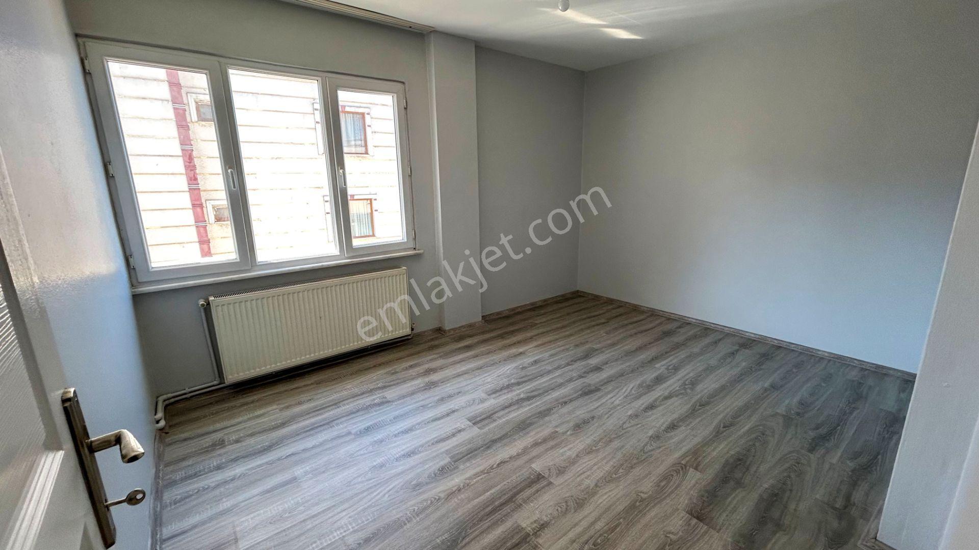 Uzmanlar'dan Çiftlik Caddesi Bakımlı Satılık 3+1 Daire — fotoğraf 9