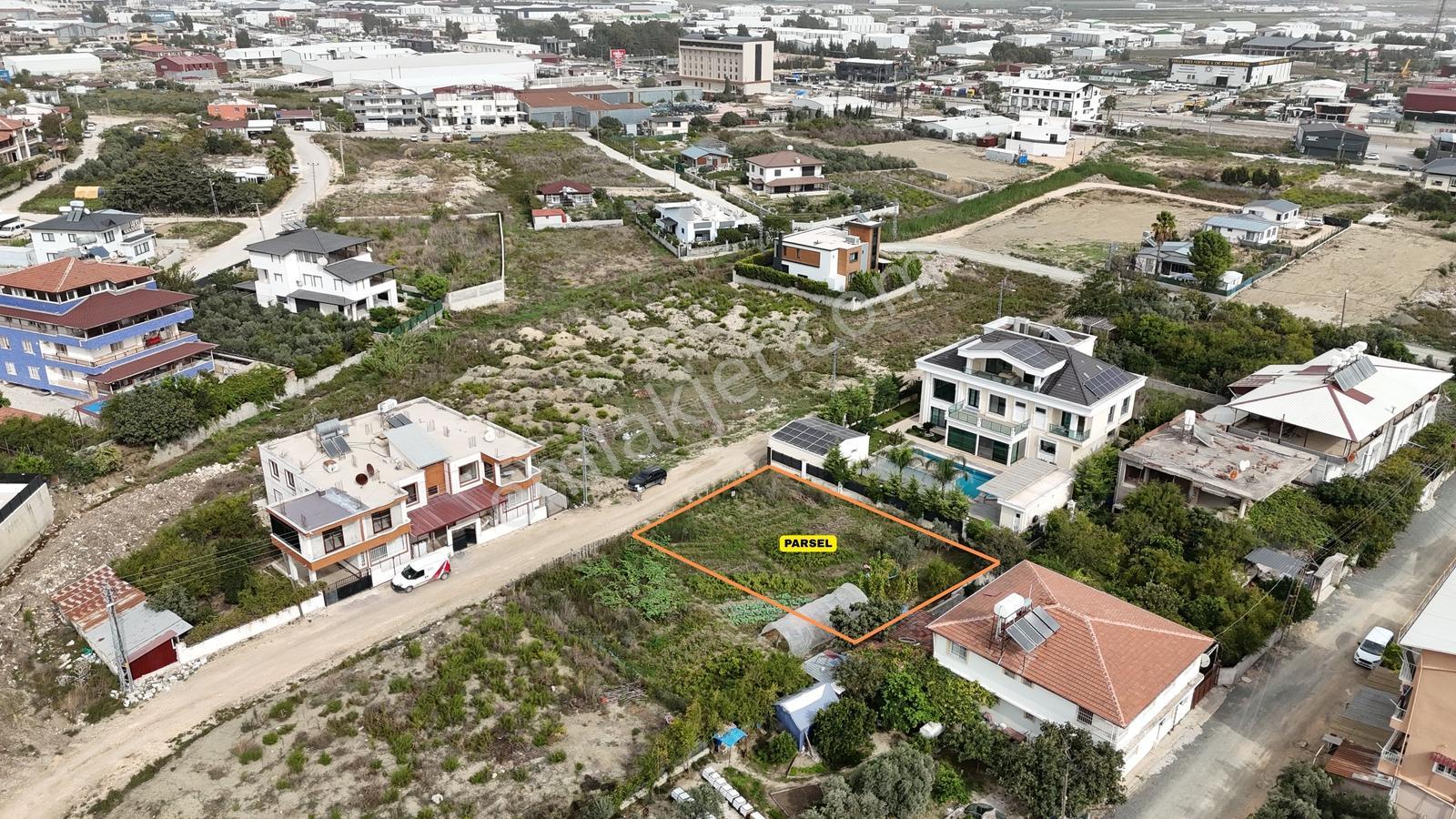 Bahçeli Evler Sitesi Yanı 3 Kat İmarlı 467 Metrekare Düz Parsel — fotoğraf 7