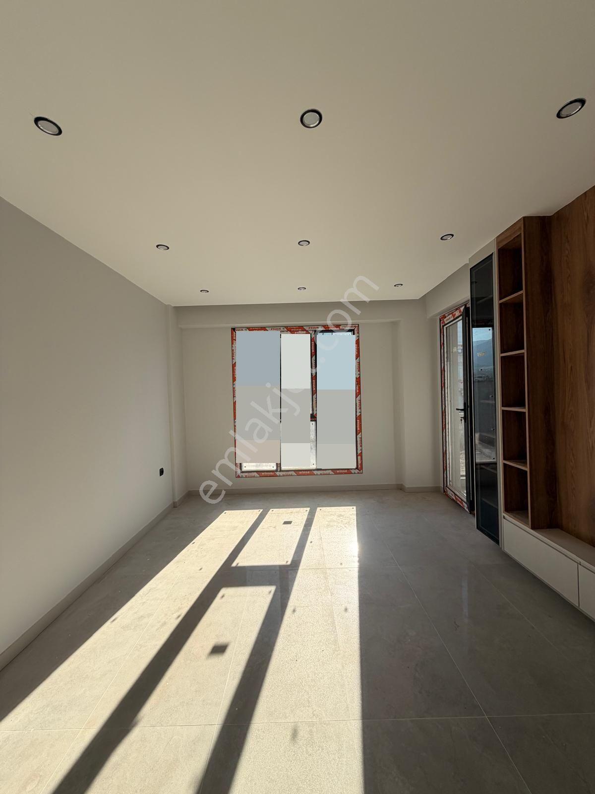 Hüdai Oral Caddesin De 3+1 115m2 Denipole Yakın Sıfır Harika Konumda Satılık Daireler — fotoğraf 2