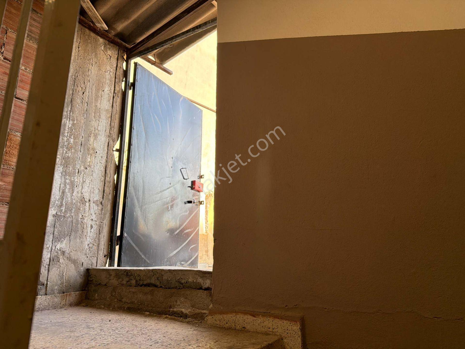 Karabağlar Ali Fuat Cebesoy’da 3 Daireli Komple Satılık Bina — fotoğraf 31