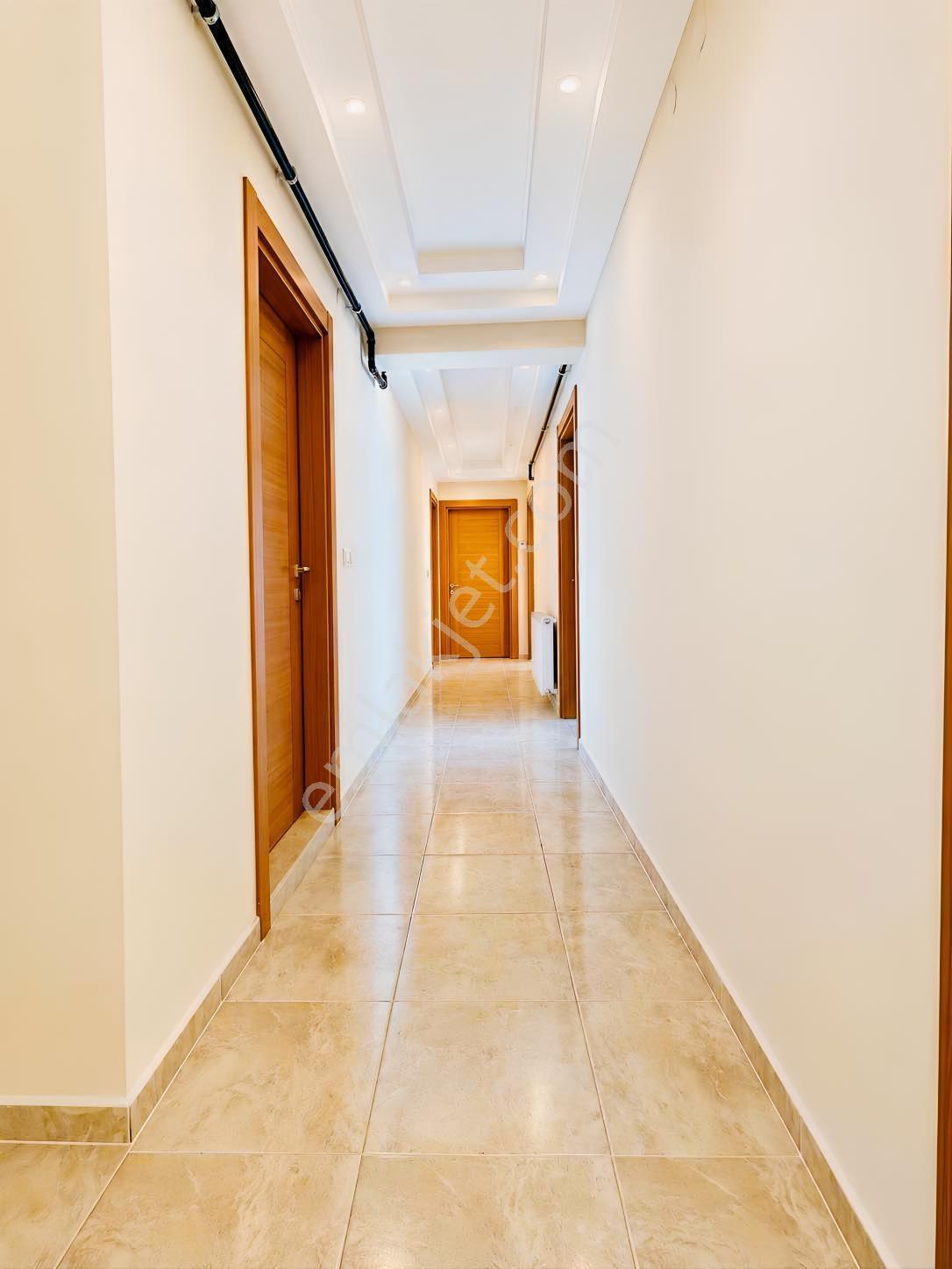 Turyap'tan İzmir Aydın Asfaltı 3+1 Ön Cephe Ara Kat 140m2 — fotoğraf 2