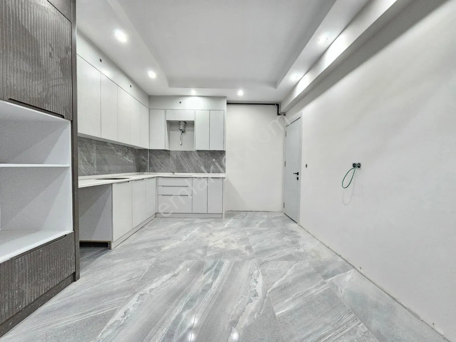 Denizli Şemikler De Cadde Üstü Site İçinde 3+1 Ebeveyn Banyolu Satılık Lüks Daire — fotoğraf 6