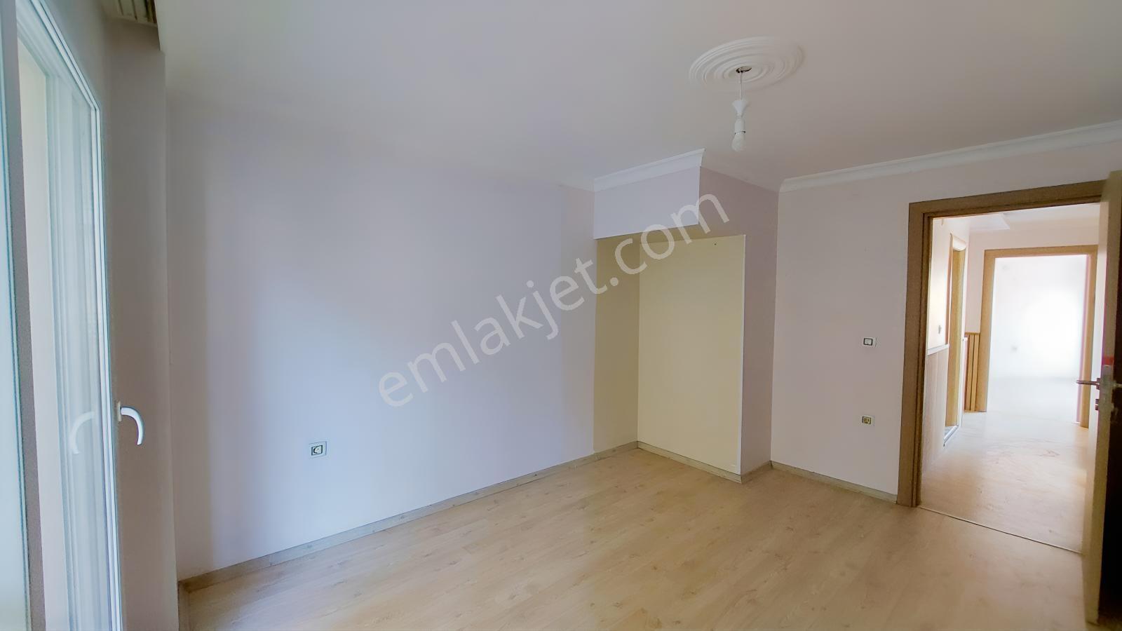 C.b Route Dikili İsmetpaşa 'da Ayrı Mutfak 2+1 Satılık Daire — fotoğraf 23