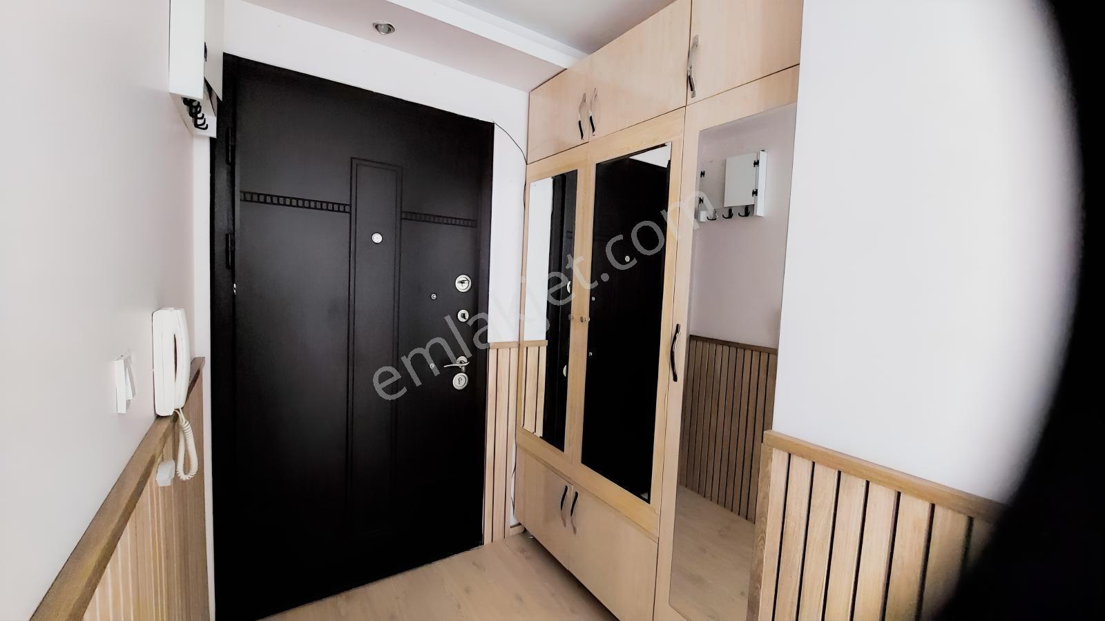 C.b Route Dikili İsmetpaşa 'da Ayrı Mutfak 2+1 Satılık Daire — fotoğraf 25