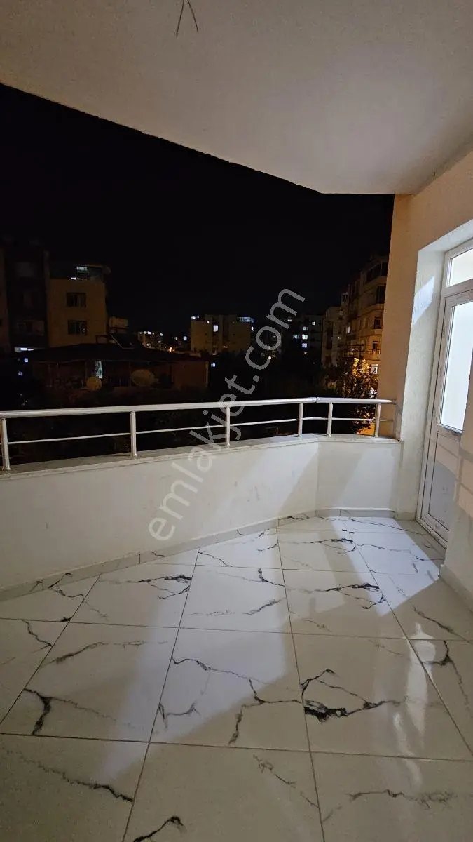 Köşe Başı Nezih Yerde Sıfır Binada 3+1 140 Metrekare Daire — fotoğraf 17