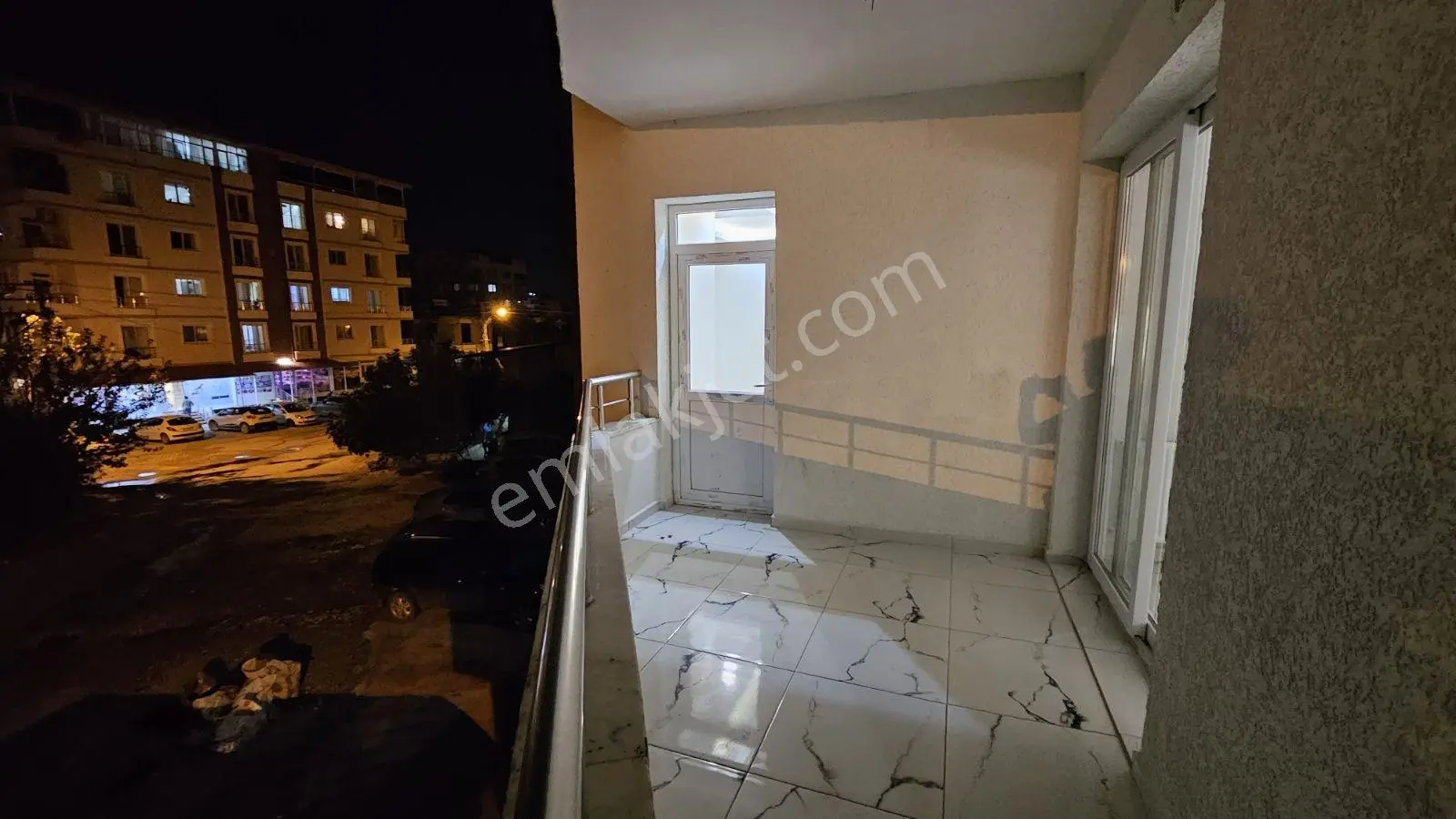 Köşe Başı Nezih Yerde Sıfır Binada 3+1 140 Metrekare Daire — fotoğraf 19