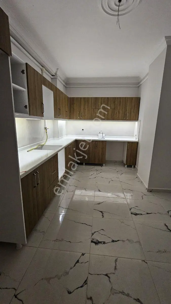 Köşe Başı Nezih Yerde Sıfır Binada 3+1 140 Metrekare Daire — fotoğraf 22