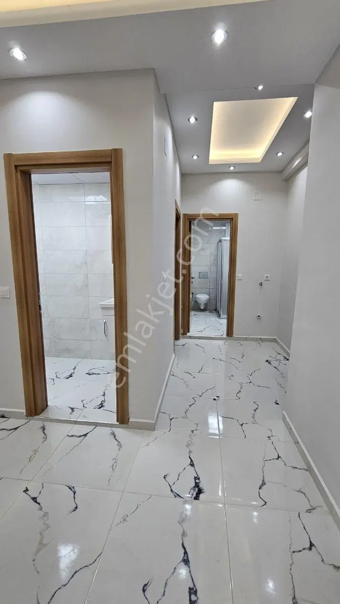 Köşe Başı Nezih Yerde Sıfır Binada 3+1 140 Metrekare Daire — fotoğraf 24