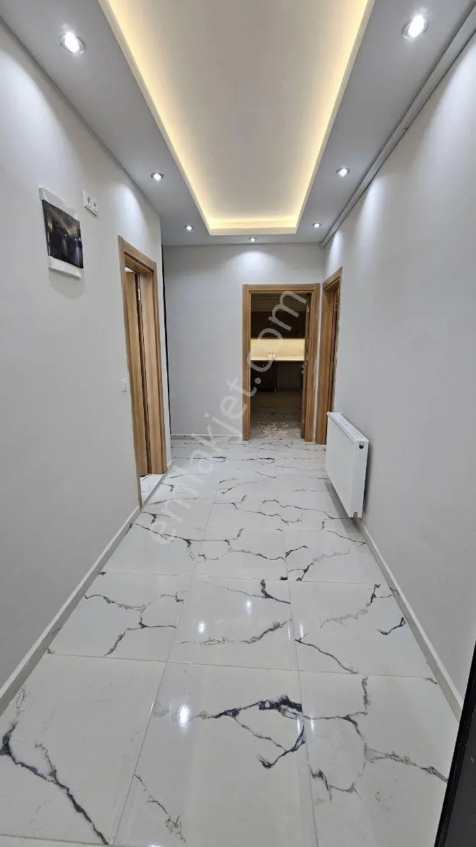 Köşe Başı Nezih Yerde Sıfır Binada 3+1 140 Metrekare Daire — fotoğraf 27