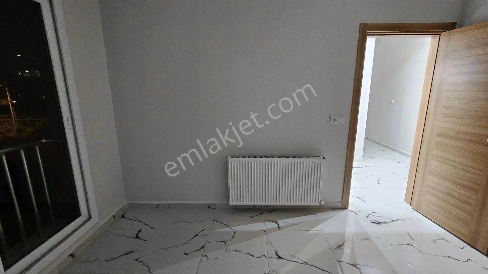 Köşe Başı Nezih Yerde Sıfır Binada 3+1 140 Metrekare Daire — fotoğraf 30