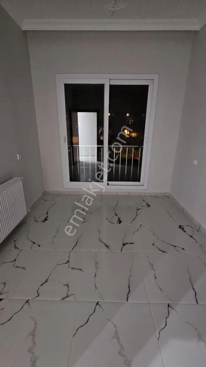 Köşe Başı Nezih Yerde Sıfır Binada 3+1 140 Metrekare Daire — fotoğraf 31