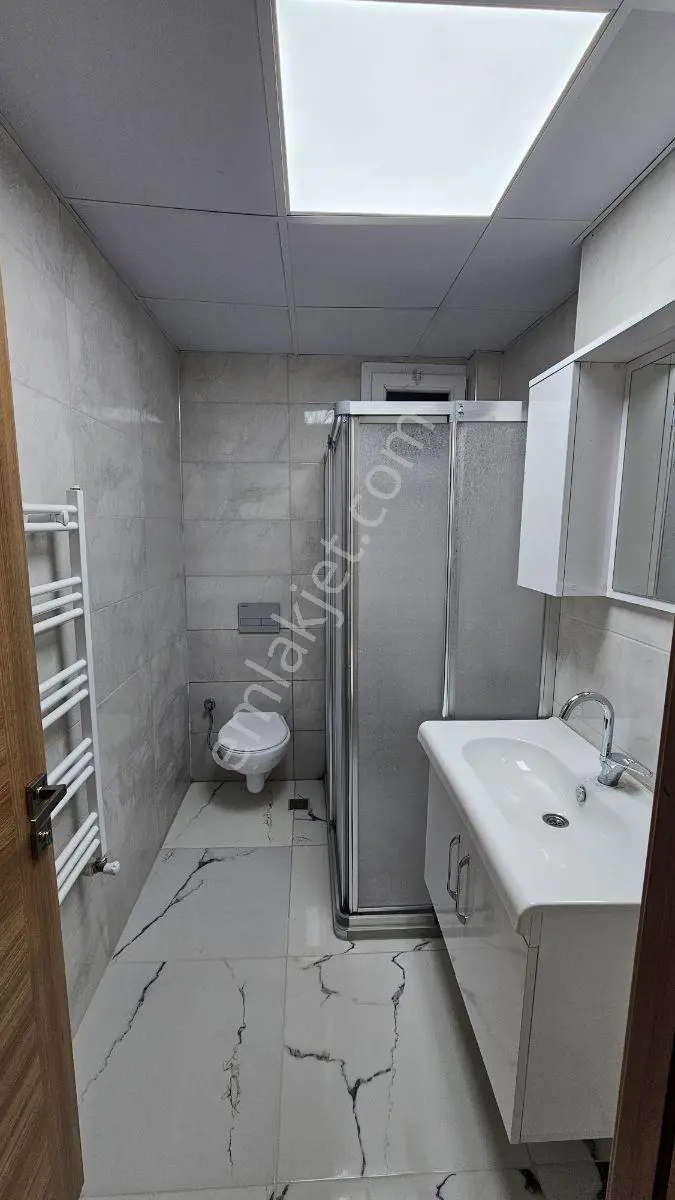 Köşe Başı Nezih Yerde Sıfır Binada 3+1 140 Metrekare Daire — fotoğraf 34