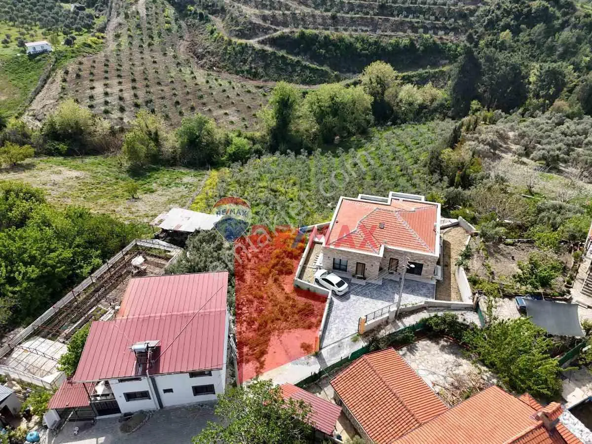 Kuşadası Caferli'de Doğa Manzaralı İmarlı Arsa — fotoğraf 2