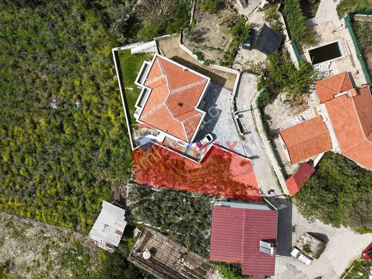Kuşadası Caferli'de Doğa Manzaralı İmarlı Arsa — fotoğraf 6