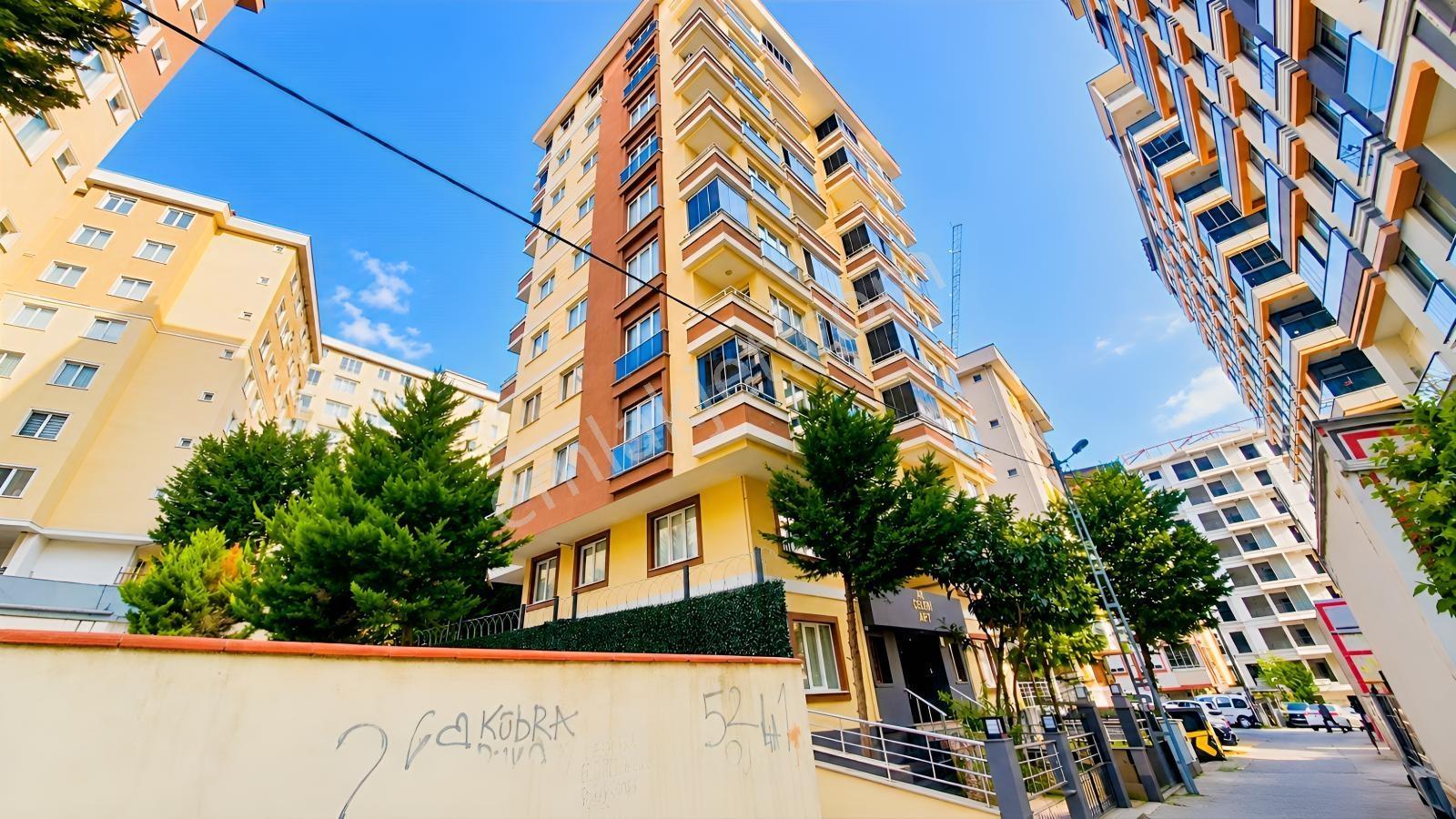 Çekmeköy Taşdelen'de Lüks/ Otoparklı/arakat /3+1 — fotoğraf 4