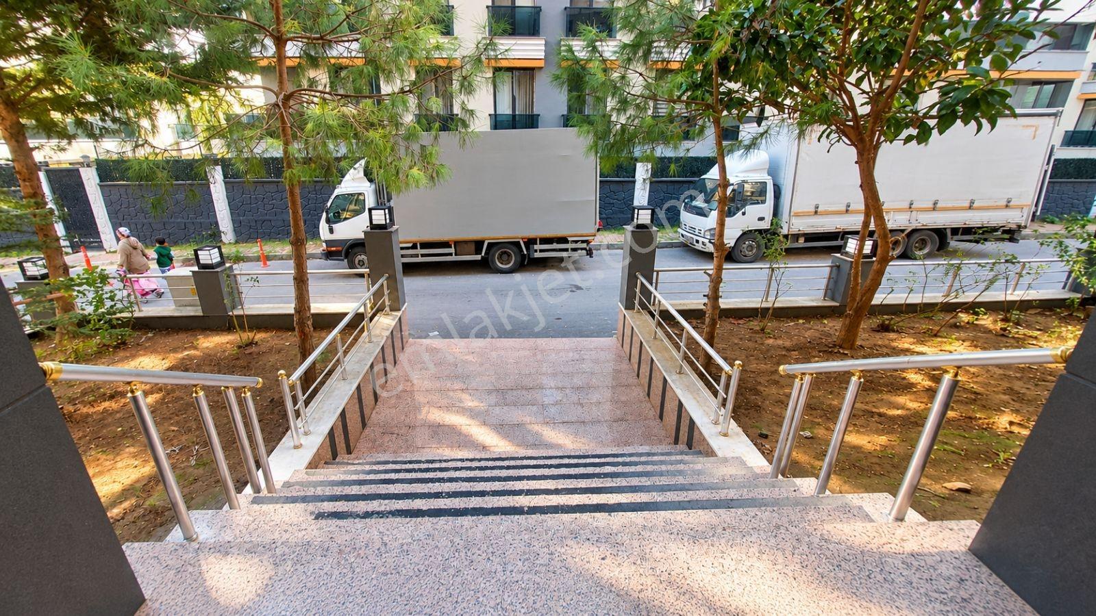 Çekmeköy Taşdelen'de Lüks/ Otoparklı/arakat /3+1 — fotoğraf 7