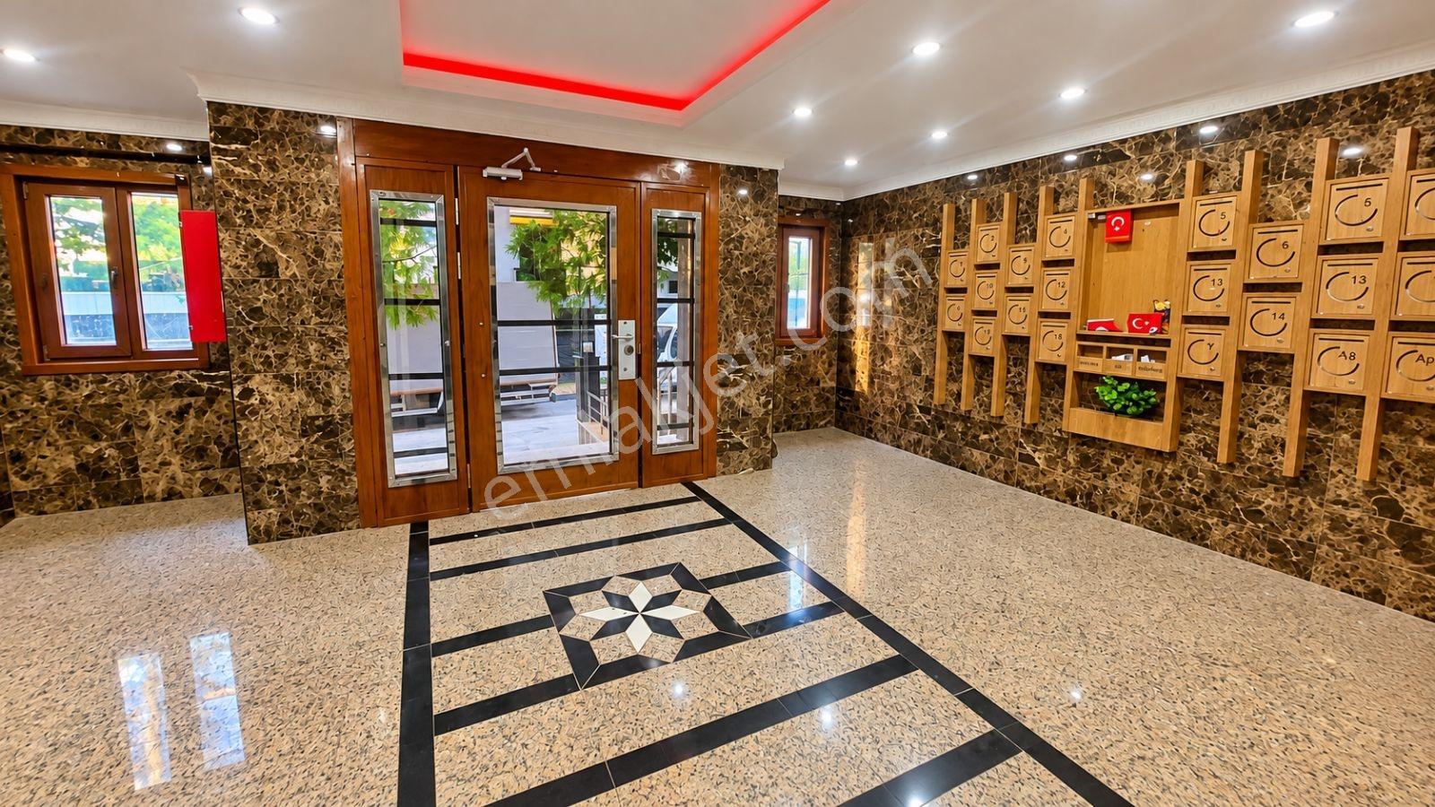 Çekmeköy Taşdelen'de Lüks/ Otoparklı/arakat /3+1 — fotoğraf 8