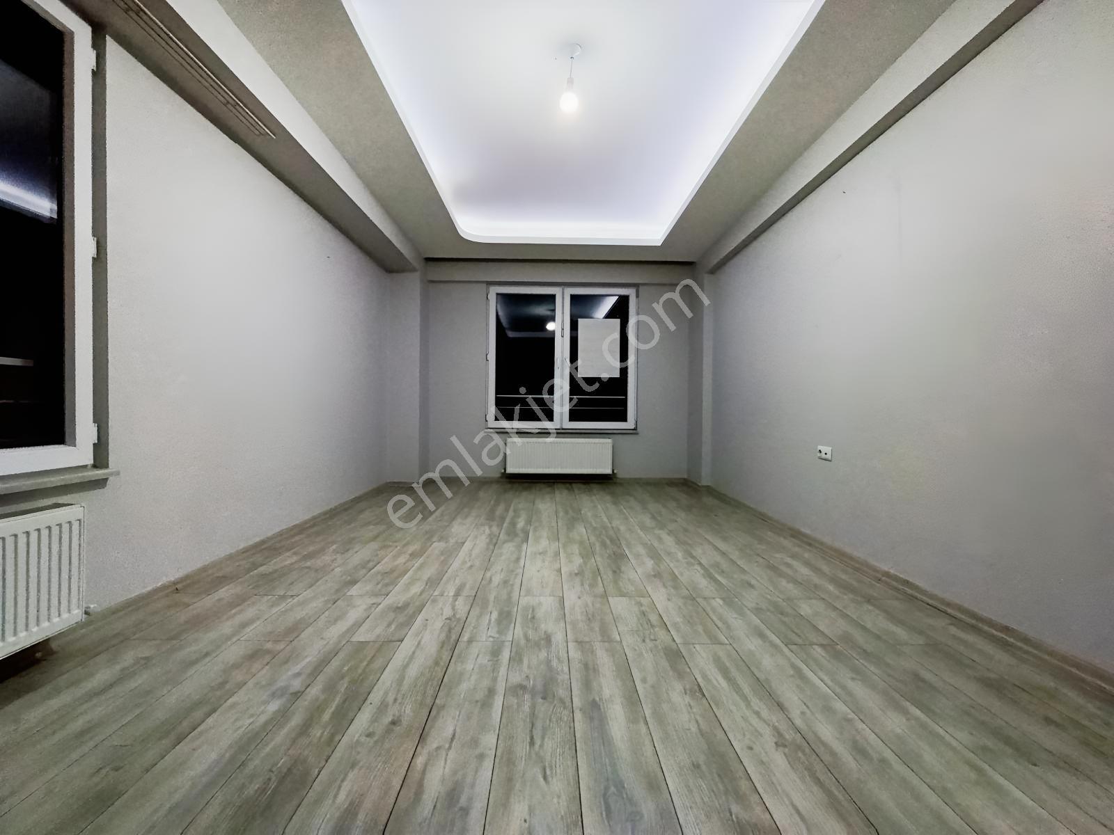 Eminevim, Birevim, Banka Kredisine Vb. Uygun, Site İçi, Lüks 3+1