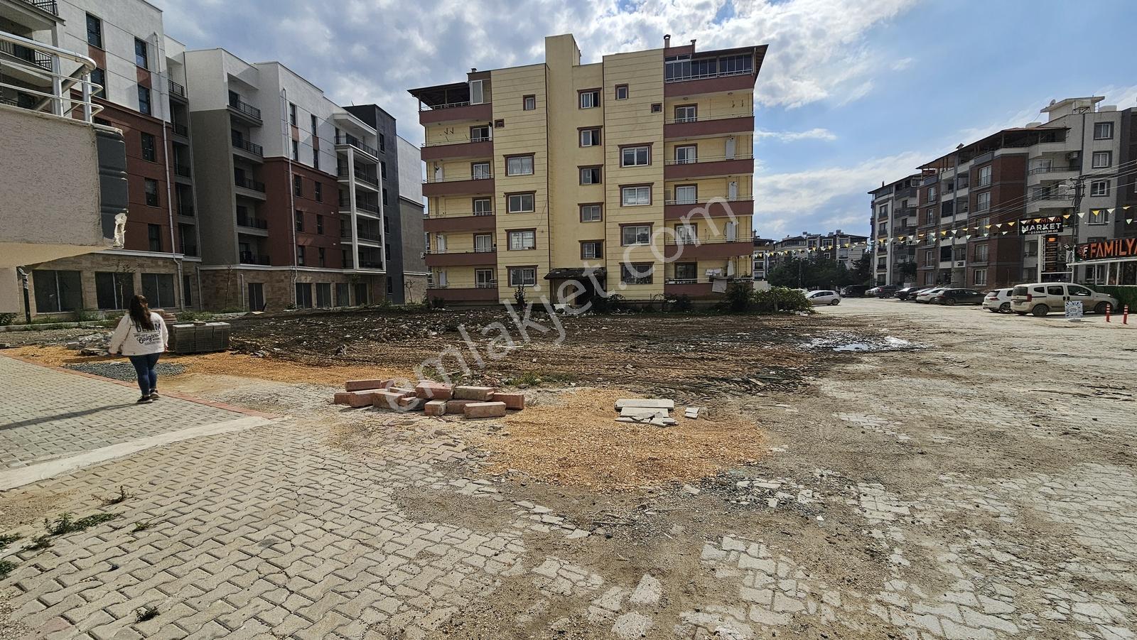 Kupon Yerde Nezih Lokasyonda 5 Kat Ticarı Konut İmarlı Arsa — fotoğraf 16