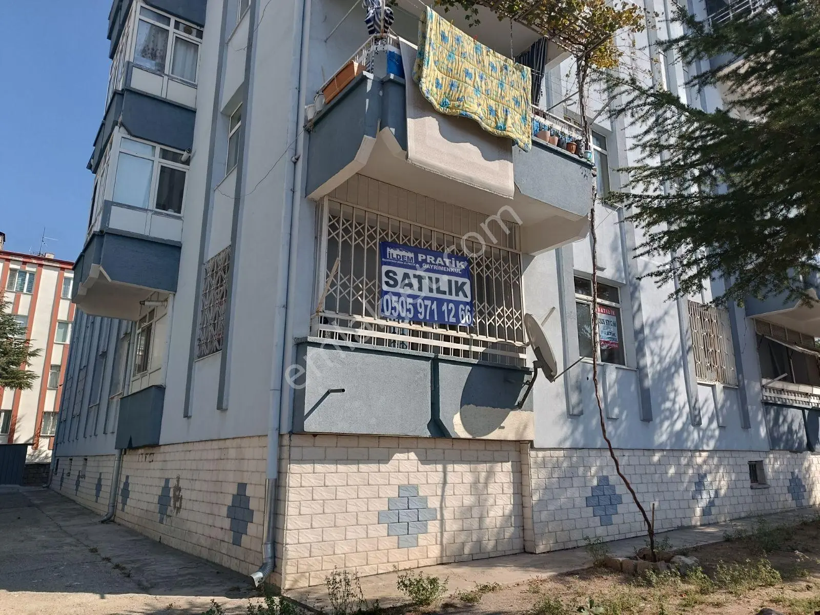 Gökkent De Satlık 3+1 Kombili Zemin Kat
