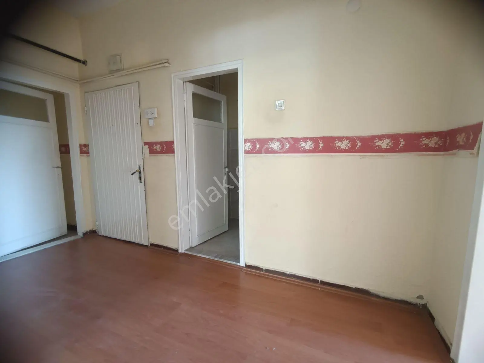 Gökkent De Satlık 3+1 Kombili Zemin Kat — fotoğraf 8