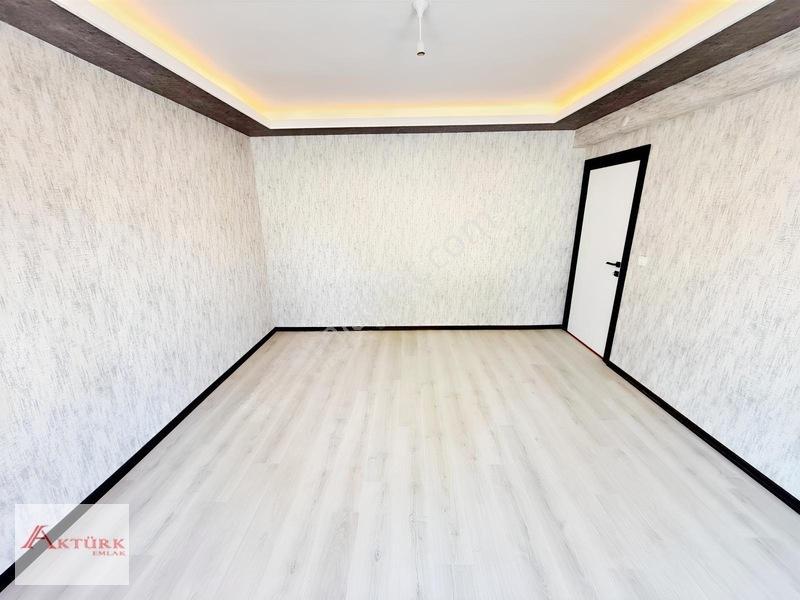 //aktürk Emlak\\ Yeşiltepe Mahallesinde Lüks Yapılı 3+1 Satılık — fotoğraf 4