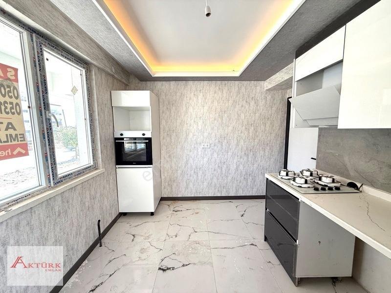 //aktürk Emlak\\ Yeşiltepe Mahallesinde Lüks Yapılı 3+1 Satılık — fotoğraf 6