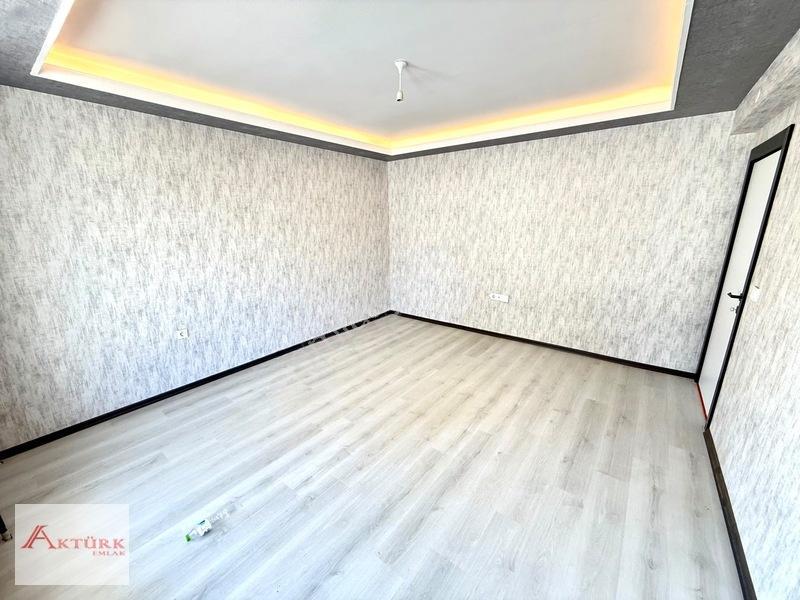 //aktürk Emlak\\ Yeşiltepe Mahallesinde Lüks Yapılı 3+1 Satılık — fotoğraf 11
