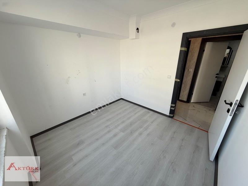 //aktürk Emlak\\ Yeşiltepe Mahallesinde Lüks Yapılı 3+1 Satılık — fotoğraf 15