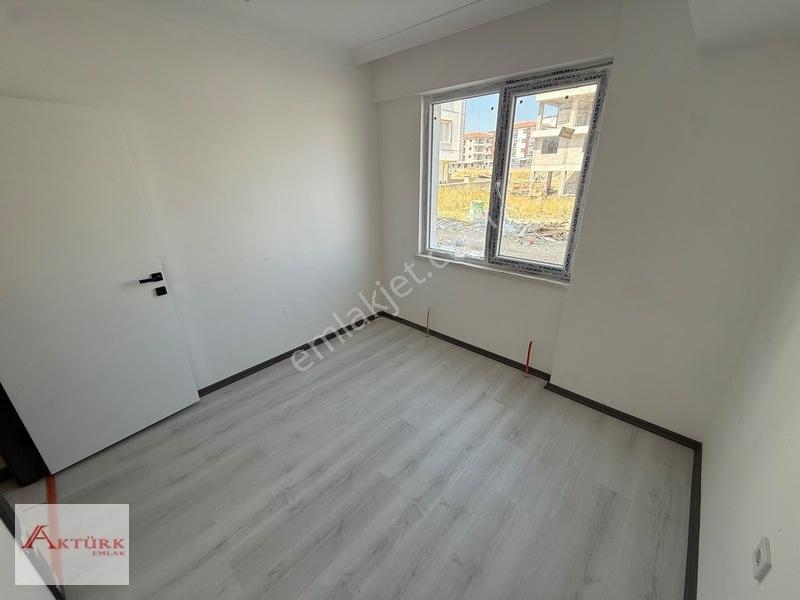 //aktürk Emlak\\ Yeşiltepe Mahallesinde Lüks Yapılı 3+1 Satılık — fotoğraf 23