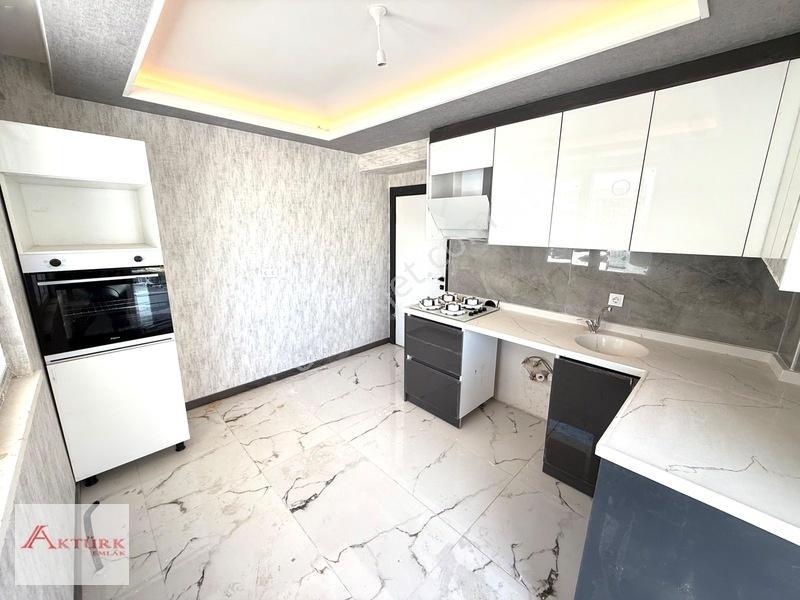 //aktürk Emlak\\ Yeşiltepe Mahallesinde Lüks Yapılı 3+1 Satılık — fotoğraf 34