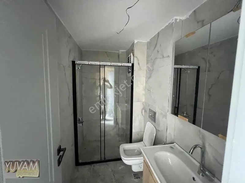 Yuvam'dan Tömükte Satılık Havuzlu Sitede 1+1 — fotoğraf 13
