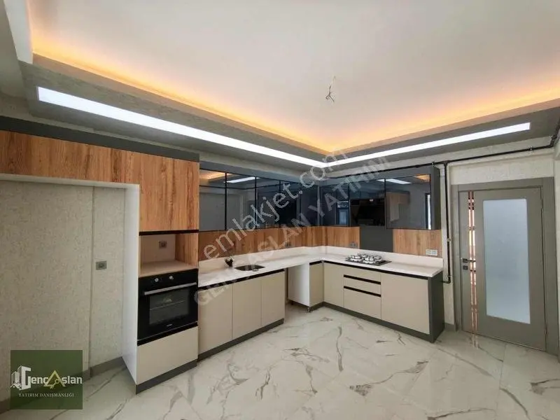 ▄gençaslan▄ Nato Cadde Kenarı Ebeveyn Banyolu Giyinme Odalı 4+1 — fotoğraf 8