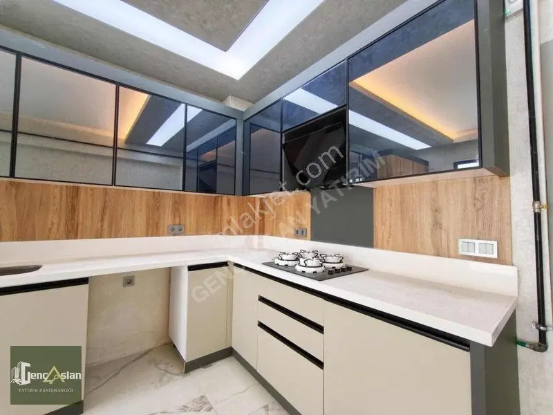 ▄gençaslan▄ Nato Cadde Kenarı Ebeveyn Banyolu Giyinme Odalı 4+1 — fotoğraf 11