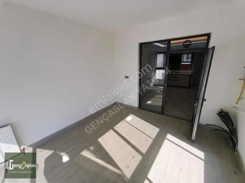 ▄gençaslan▄ Nato Cadde Kenarı Ebeveyn Banyolu Giyinme Odalı 4+1 — fotoğraf 18