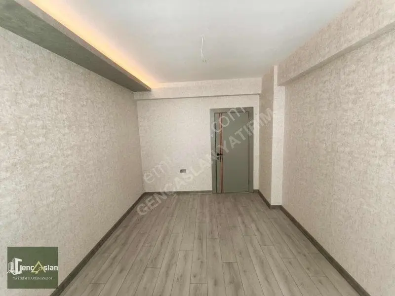 ▄gençaslan▄ Nato Cadde Kenarı Ebeveyn Banyolu Giyinme Odalı 4+1 — fotoğraf 26