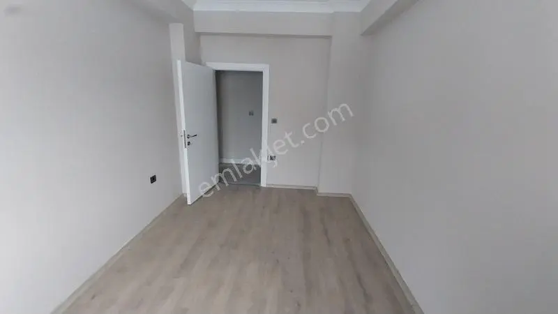 Ebeveyn Banyolu,kapalı Otoparklı Sıfır Lüks 3+1 Daire — fotoğraf 9