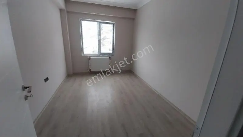 Ebeveyn Banyolu,kapalı Otoparklı Sıfır Lüks 3+1 Daire — fotoğraf 12
