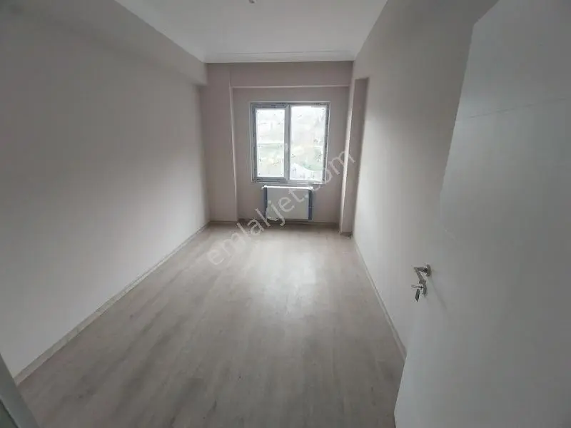 Ebeveyn Banyolu,kapalı Otoparklı Sıfır Lüks 3+1 Daire — fotoğraf 21